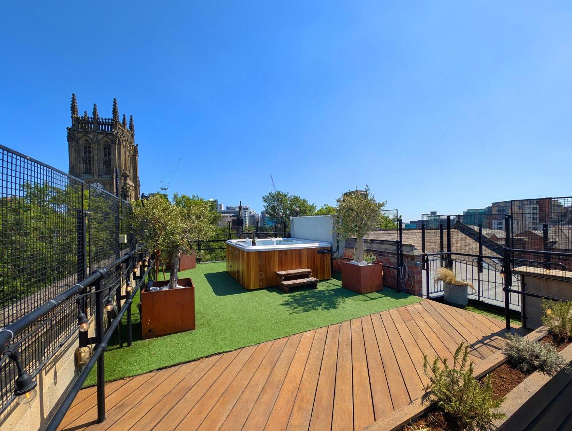 The Bells - Luxury Serviced Apartments Leeds  Extérieur photo